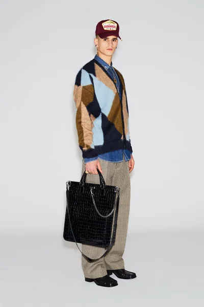 Look 24